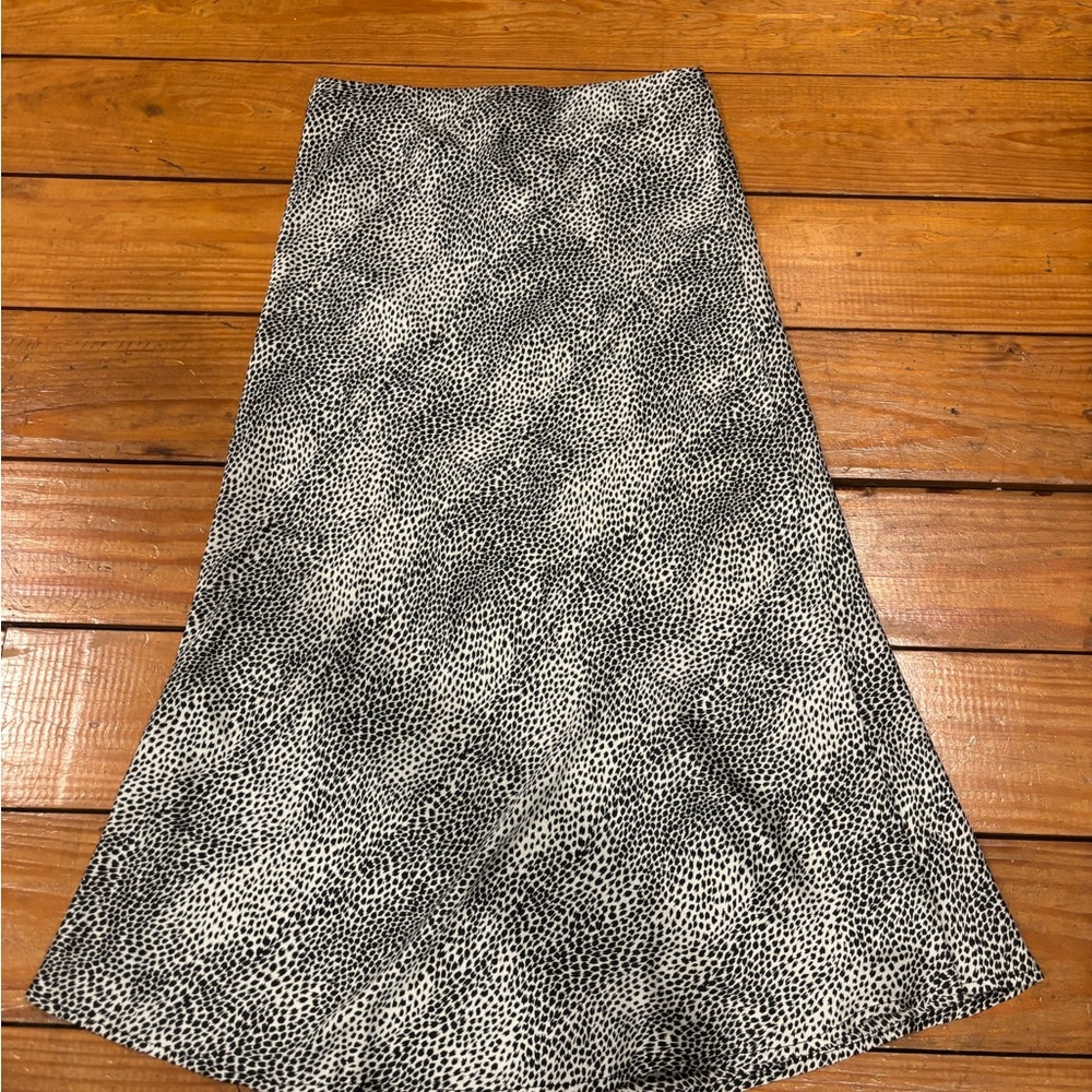 (644) RENAMED MIDI SKIRT